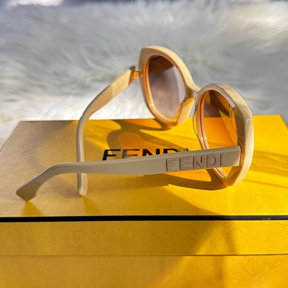 Fendi Lettering 57mm Gradient Butterfly Sunglasses - Picture 8 of 16